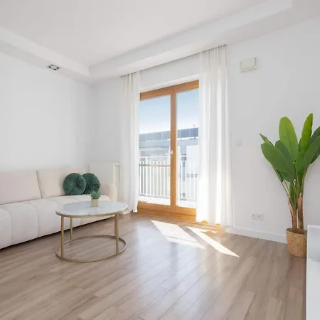 Stylish With Parking In Wilanow District By Renters