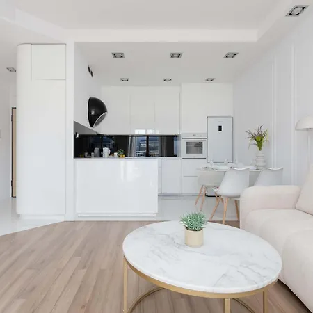شقة Stylish With Parking In Wilanow District By Renters وارسو